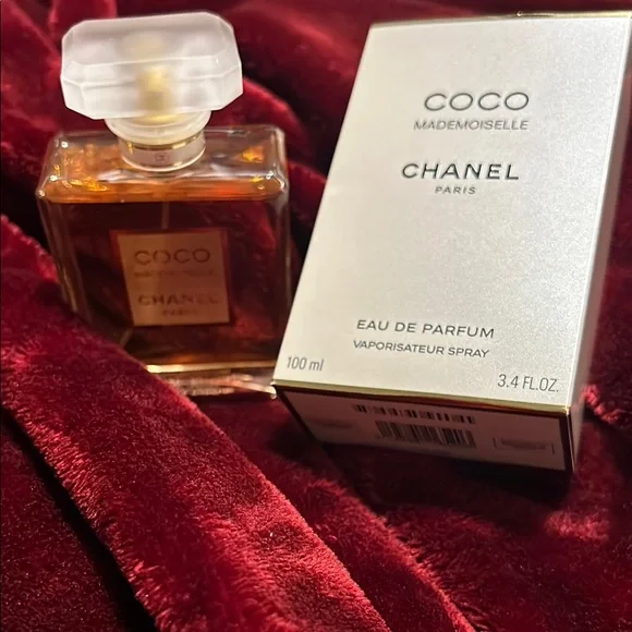 CHANEL Coco - Picture 2 of 2